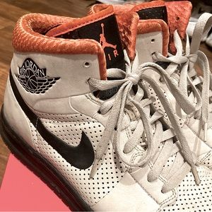 Air Jordan Retro “Electro Orange”